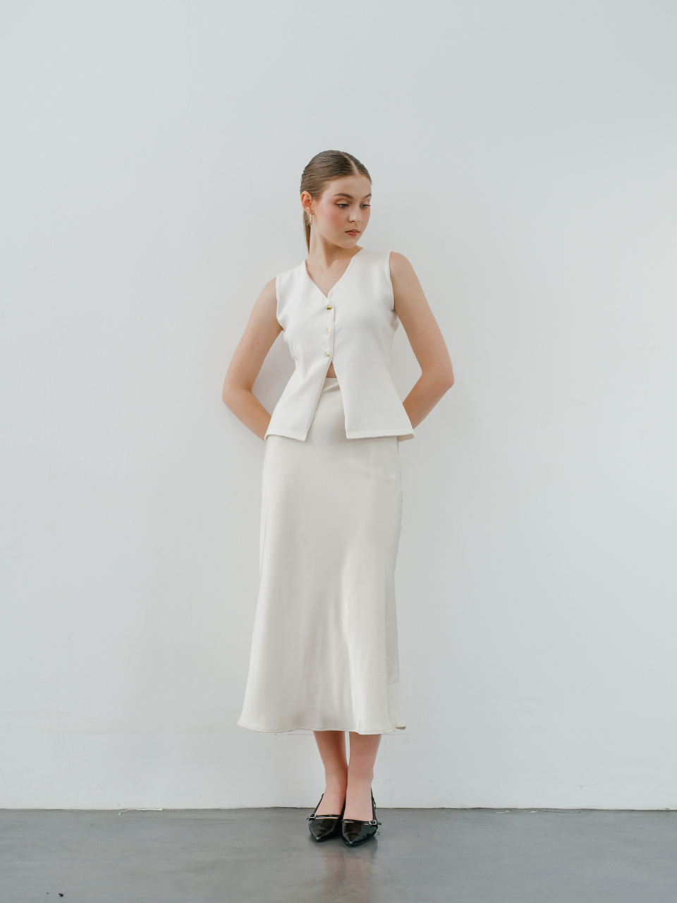 Nat Knit Button Waistcoat Vest