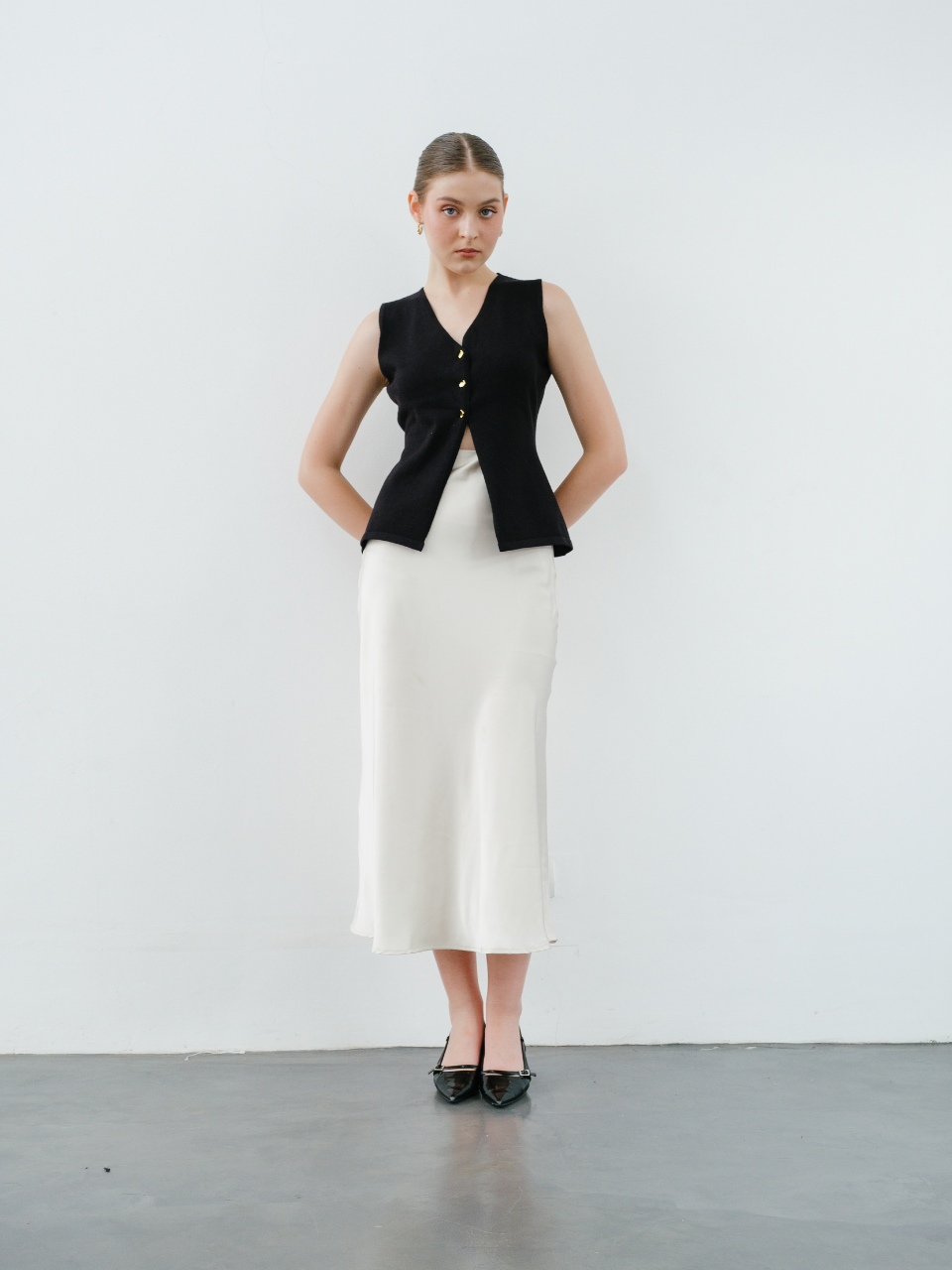 Nat Knit Button Waistcoat Vest