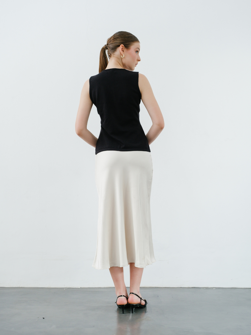 Nat Knit Button Waistcoat Vest