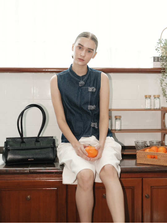 AUCTUS - Jade Knot Top